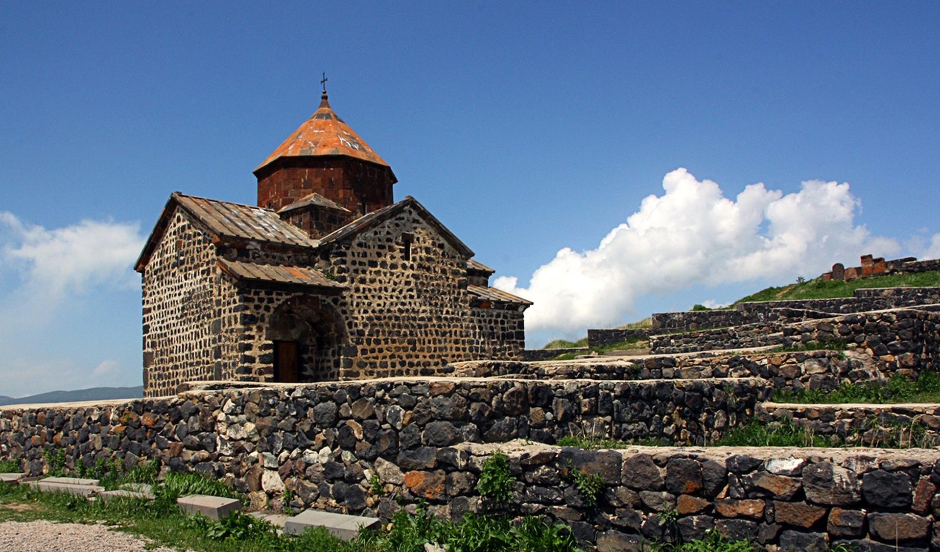 Smithsonian: Explore Armenia’s Medieval Monasteries in Interactive 360-Degree Panoramas