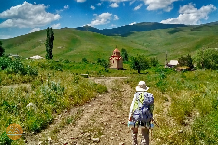 Hiking to the village of Kakavasar in Armenia